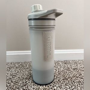 GRAYL GeoPress 24oz Water Purifier Bottle - Hiking, Camping, Survival, Travel